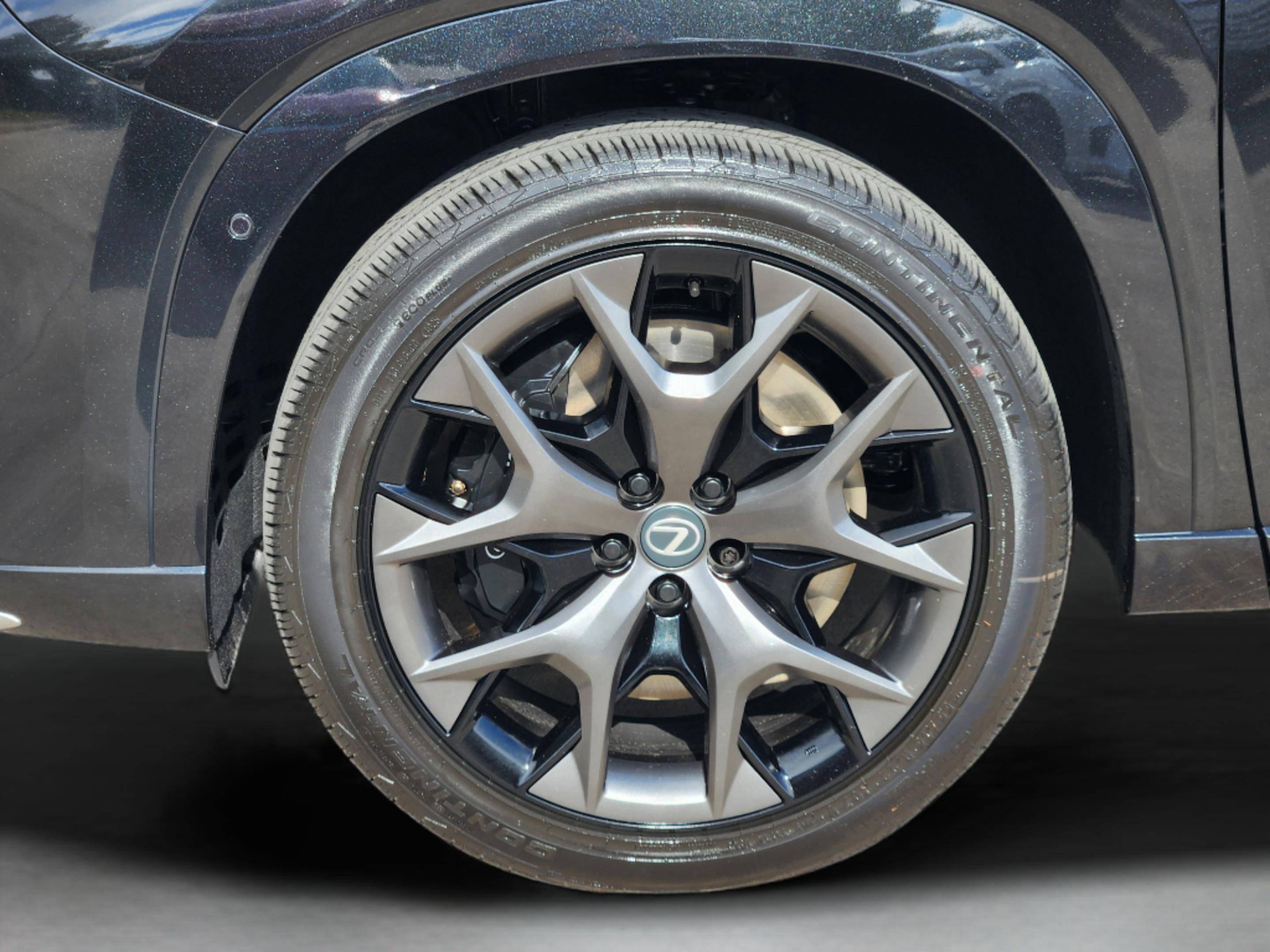 New 2026 Lexus TX 500h AWD image 6