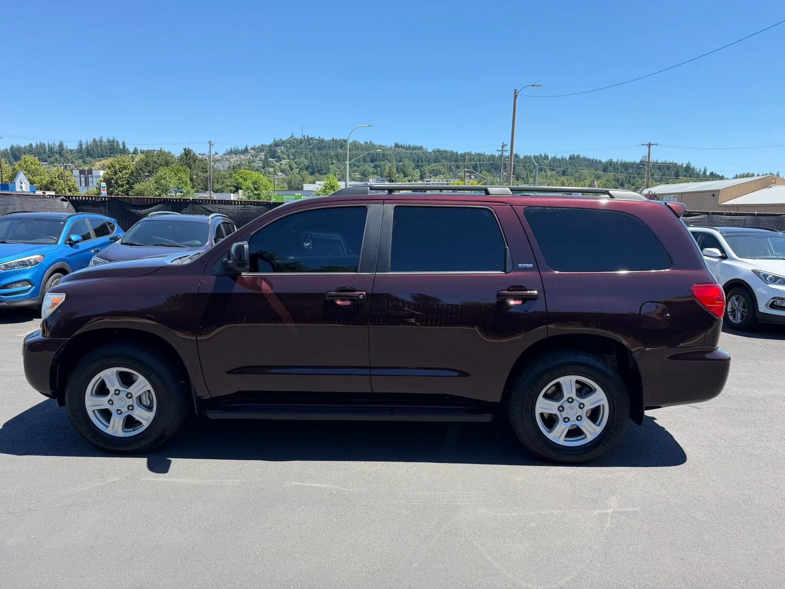 Used 2013 Toyota Sequoia SR5 AWD/4WD image 7