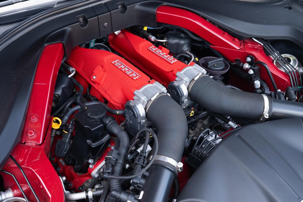 Certified 2022 Ferrari Roma RWD image 12
