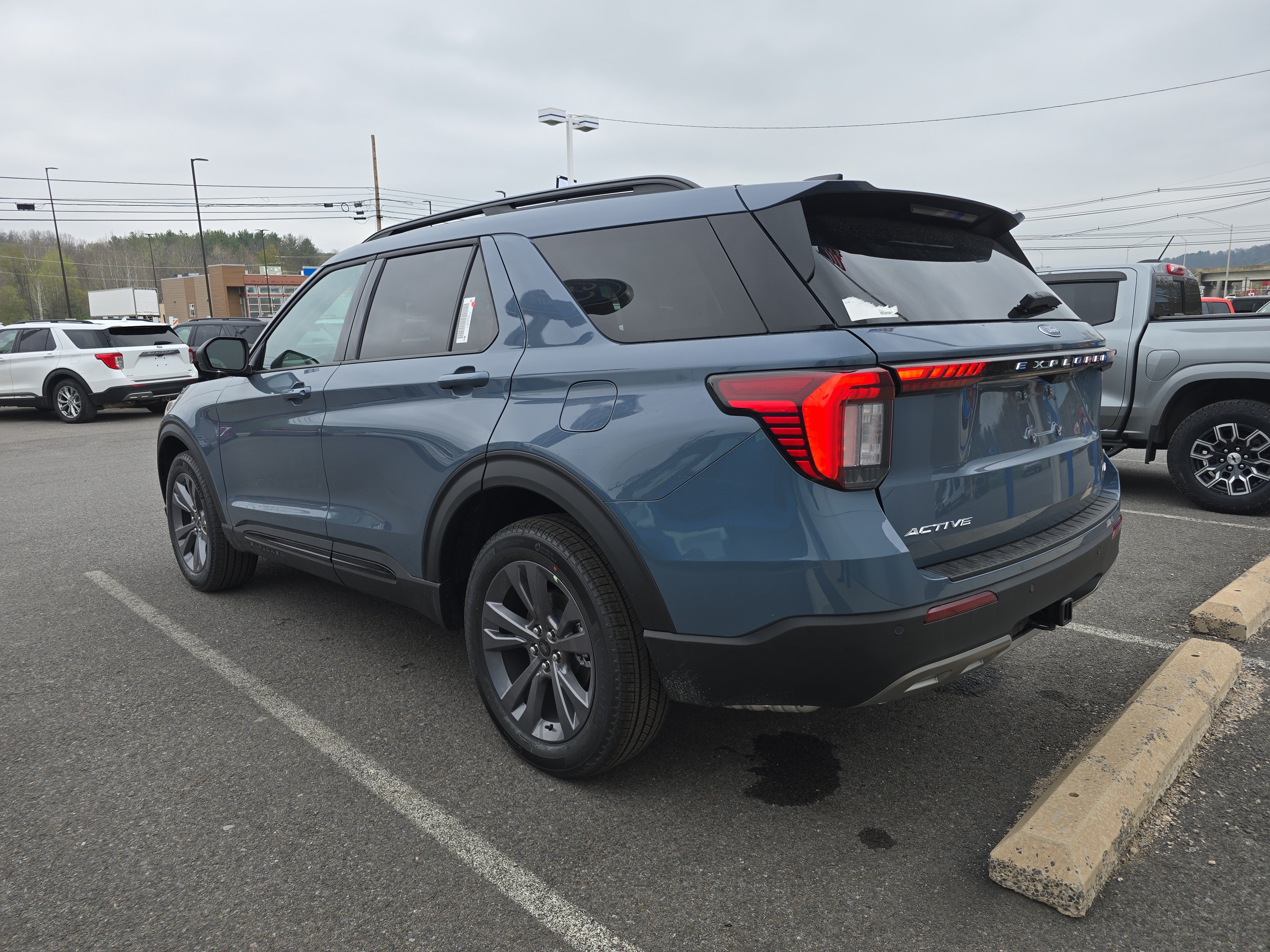 New 2026 Ford Explorer Active w/ Active Comfort Package AWD/4WD image 6