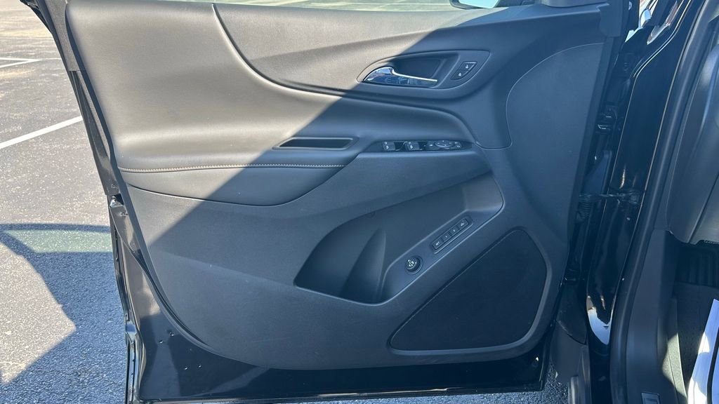 Used 2024 Chevrolet Equinox Premier w/ LPO, Floor Liner Package image 21