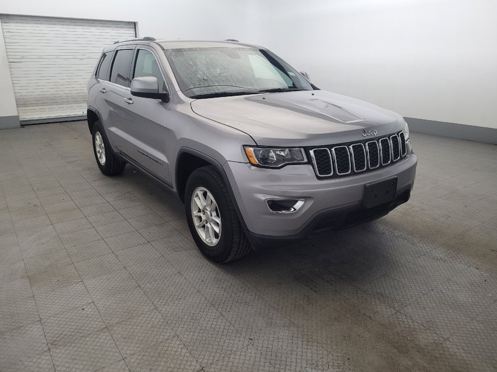 Used 2019 Jeep Grand Cherokee Laredo AWD/4WD image 13