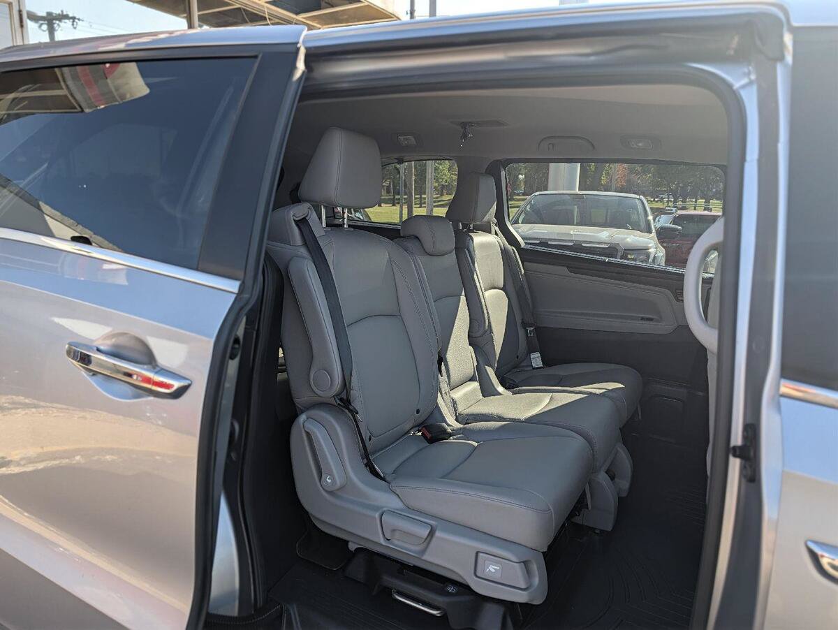Used 2021 Honda Odyssey EX-L image 40