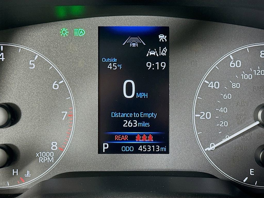 Used 2024 Toyota Corolla LE image 12