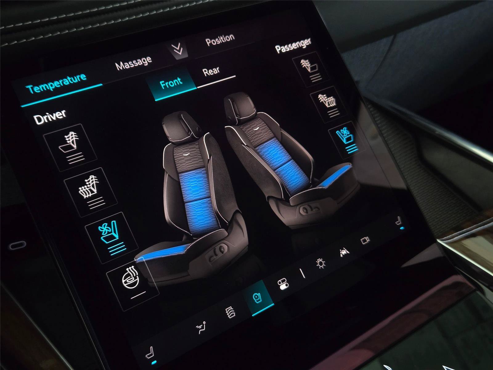 New 2026 Cadillac Escalade ESV Platinum Sport w/ LPO, Floor Liner Package AWD/4WD image 22