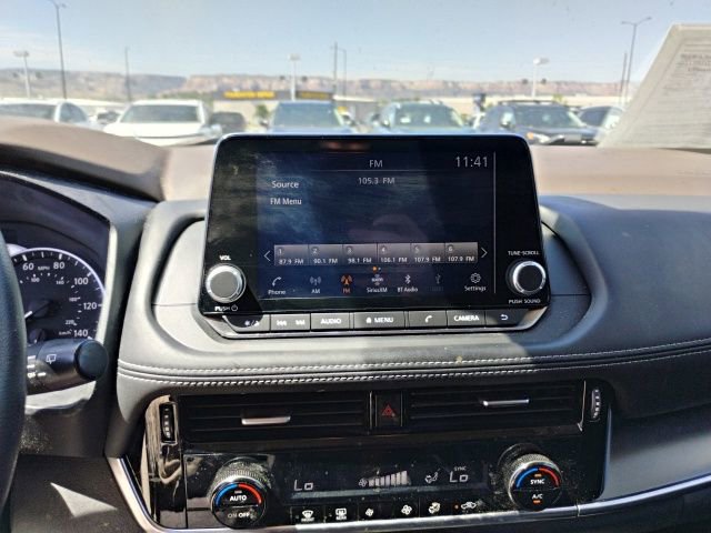 Used 2022 Nissan Rogue SV AWD/4WD image 17