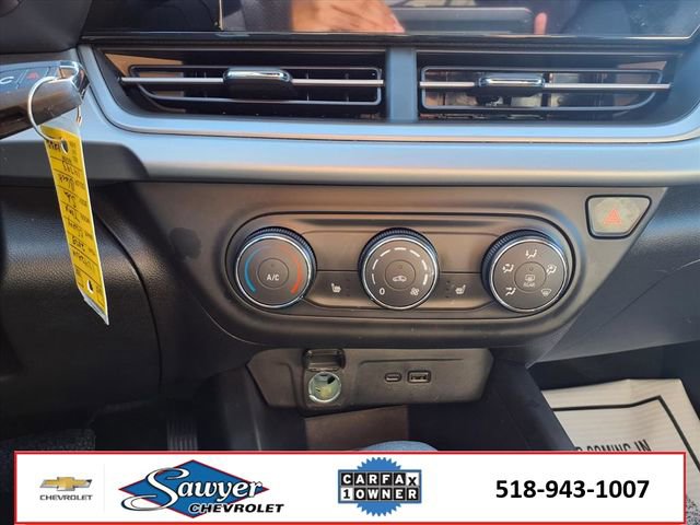 Certified 2025 Chevrolet Trax RS image 27