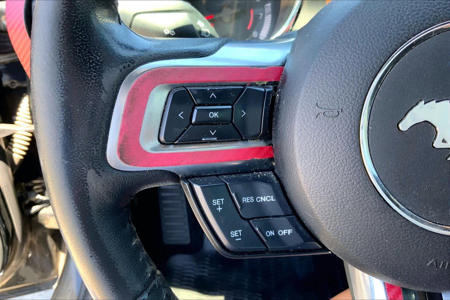 Used 2017 Ford Mustang Coupe RWD image 22