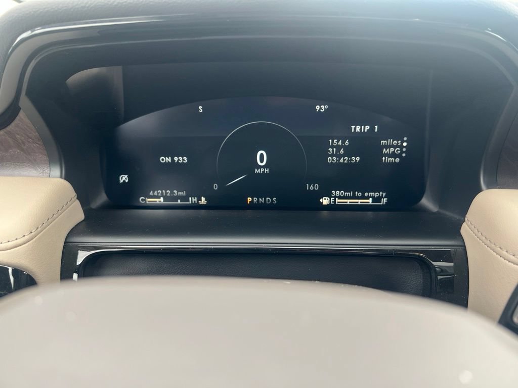 Used 2021 Lincoln Nautilus Reserve FWD image 12