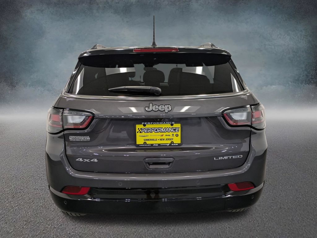 Used 2024 Jeep Compass Limited w/ Elite Group AWD/4WD image 5
