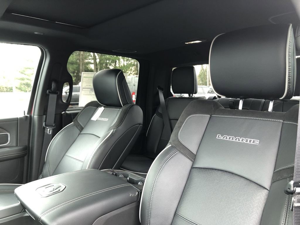 New 2026 RAM 2500 Laramie w/ Sport Appearance Package AWD/4WD image 21