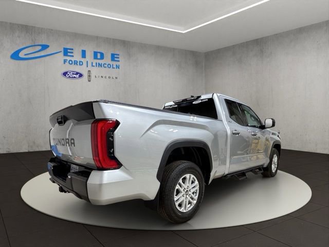 Used 2022 Toyota Tundra SR5 w/ SR5 Premium Package image 10