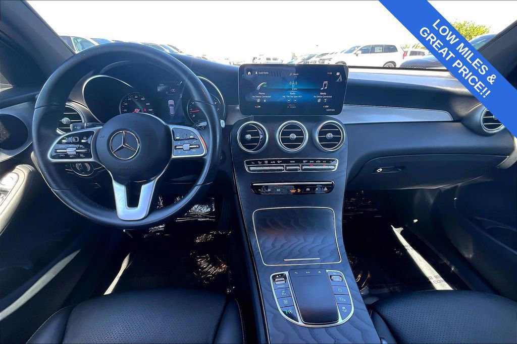 Used 2022 Mercedes-Benz GLC 300 image 21