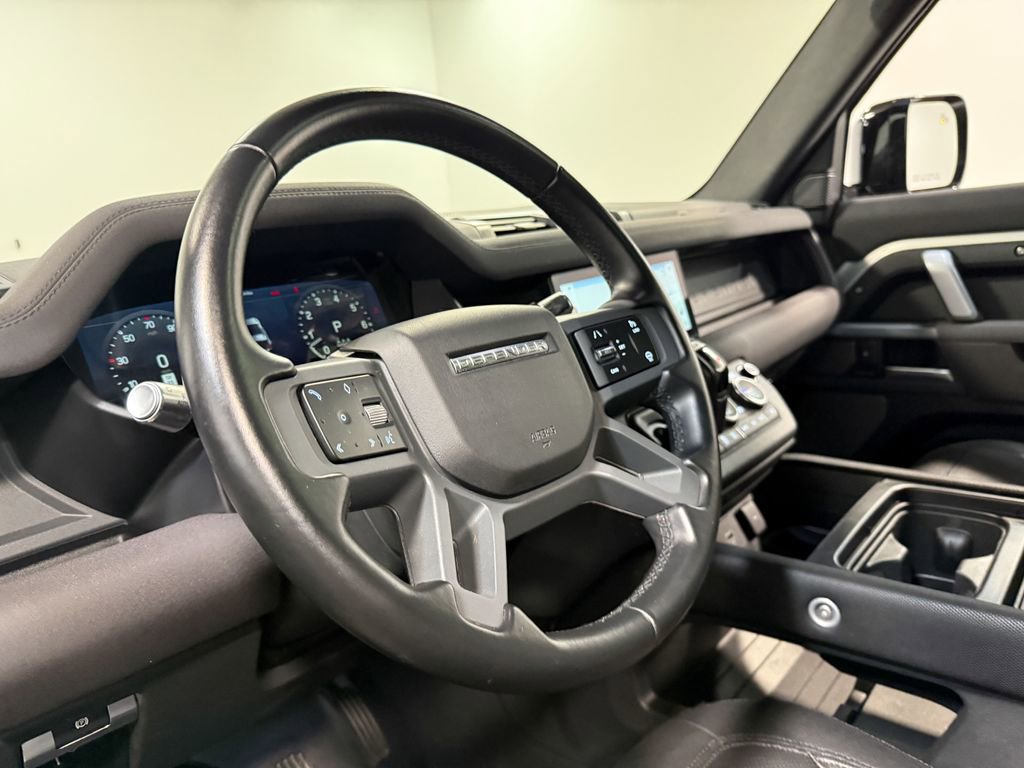 Used 2022 Land Rover Defender 90 X-Dynamic S AWD/4WD image 67