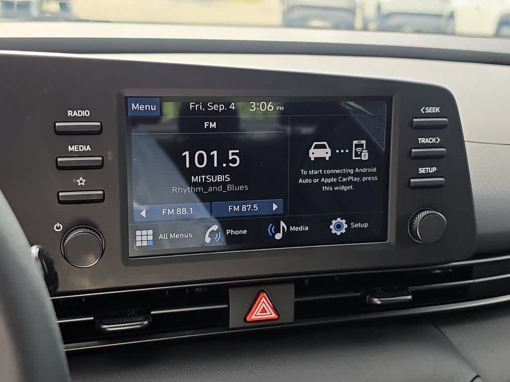 New 2026 Hyundai Elantra SEL Sport FWD image 29
