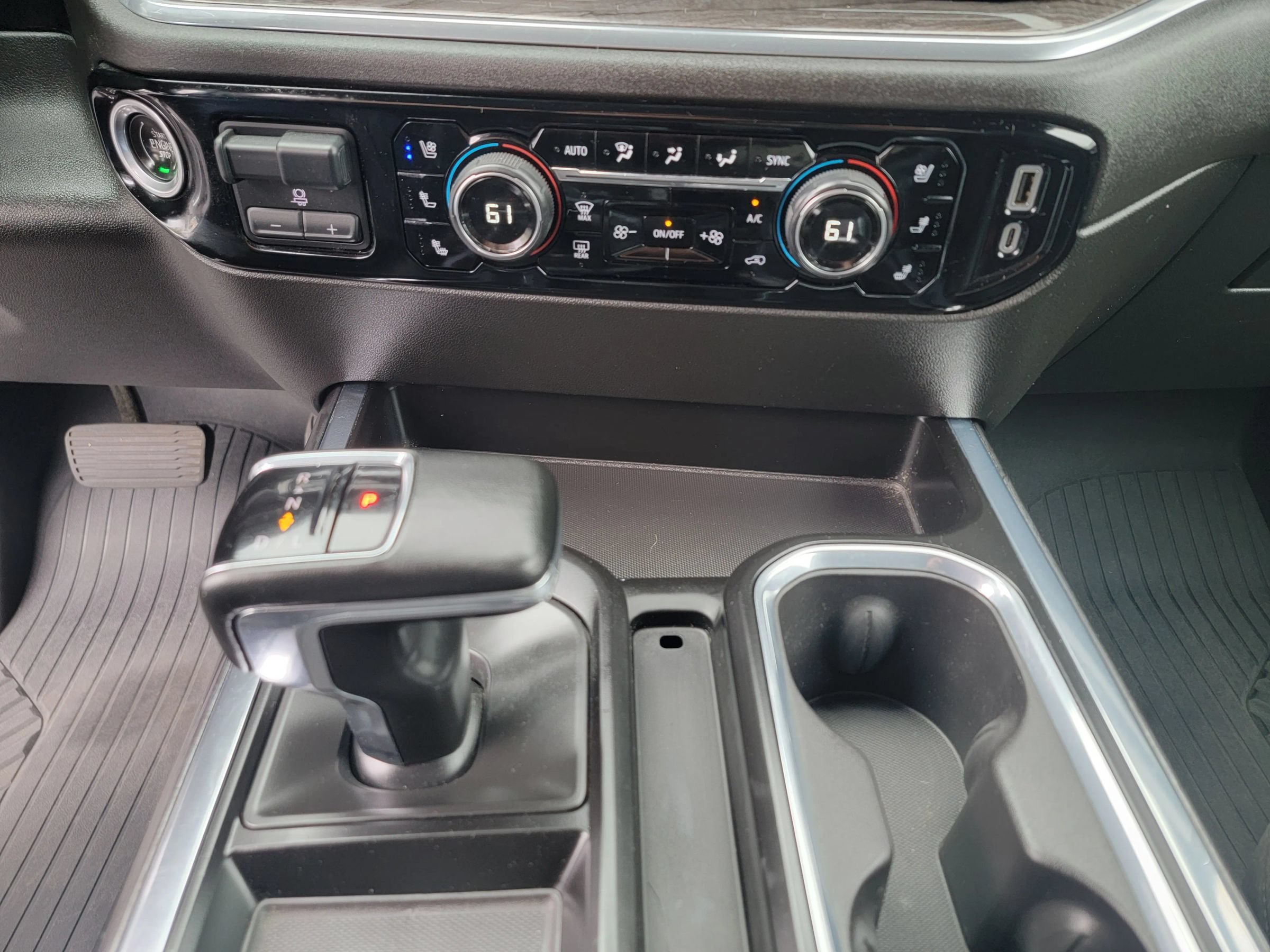 Used 2024 Chevrolet Silverado 1500 LTZ AWD/4WD image 20