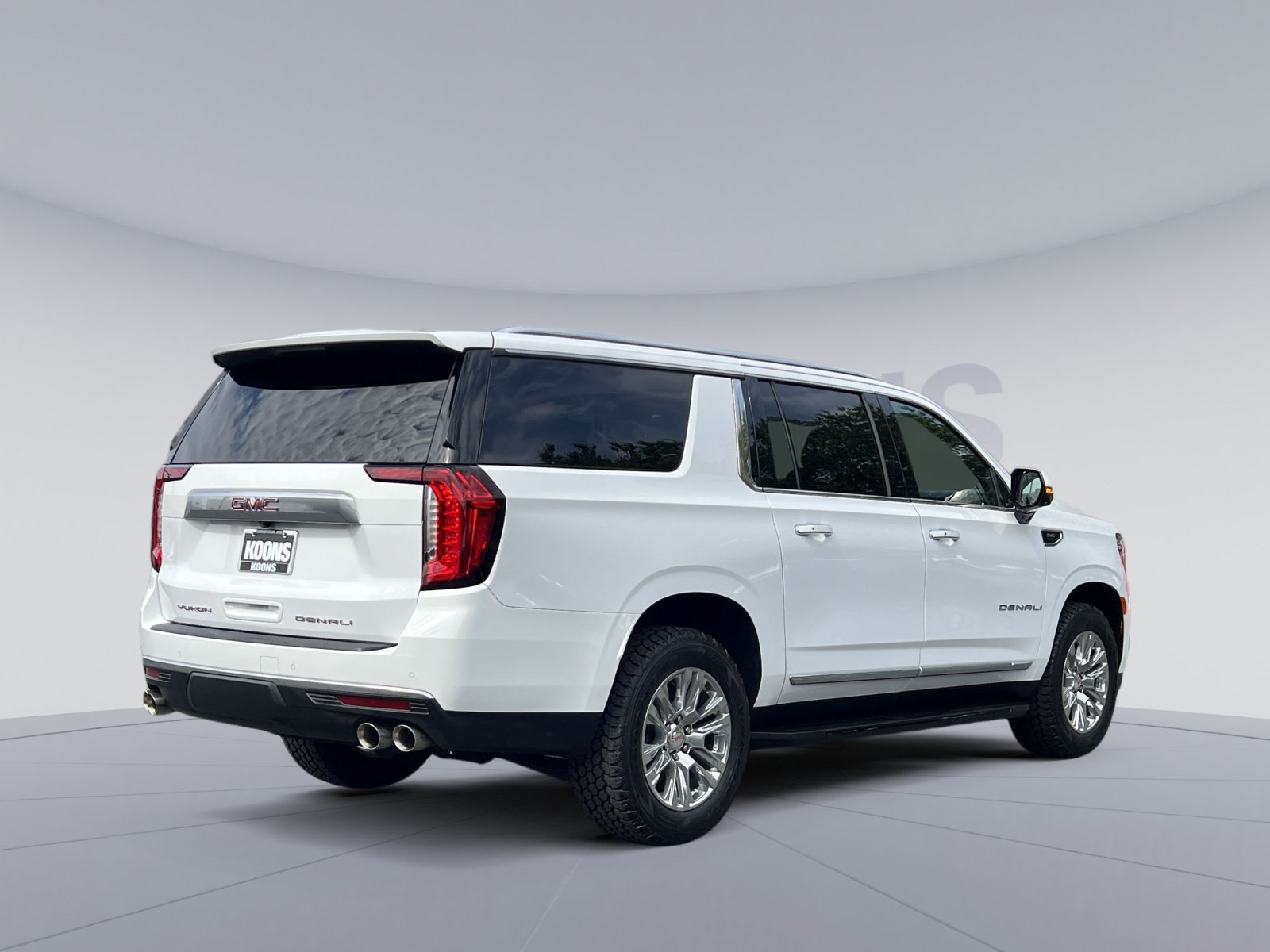 Used 2022 GMC Yukon XL Denali AWD/4WD image 8