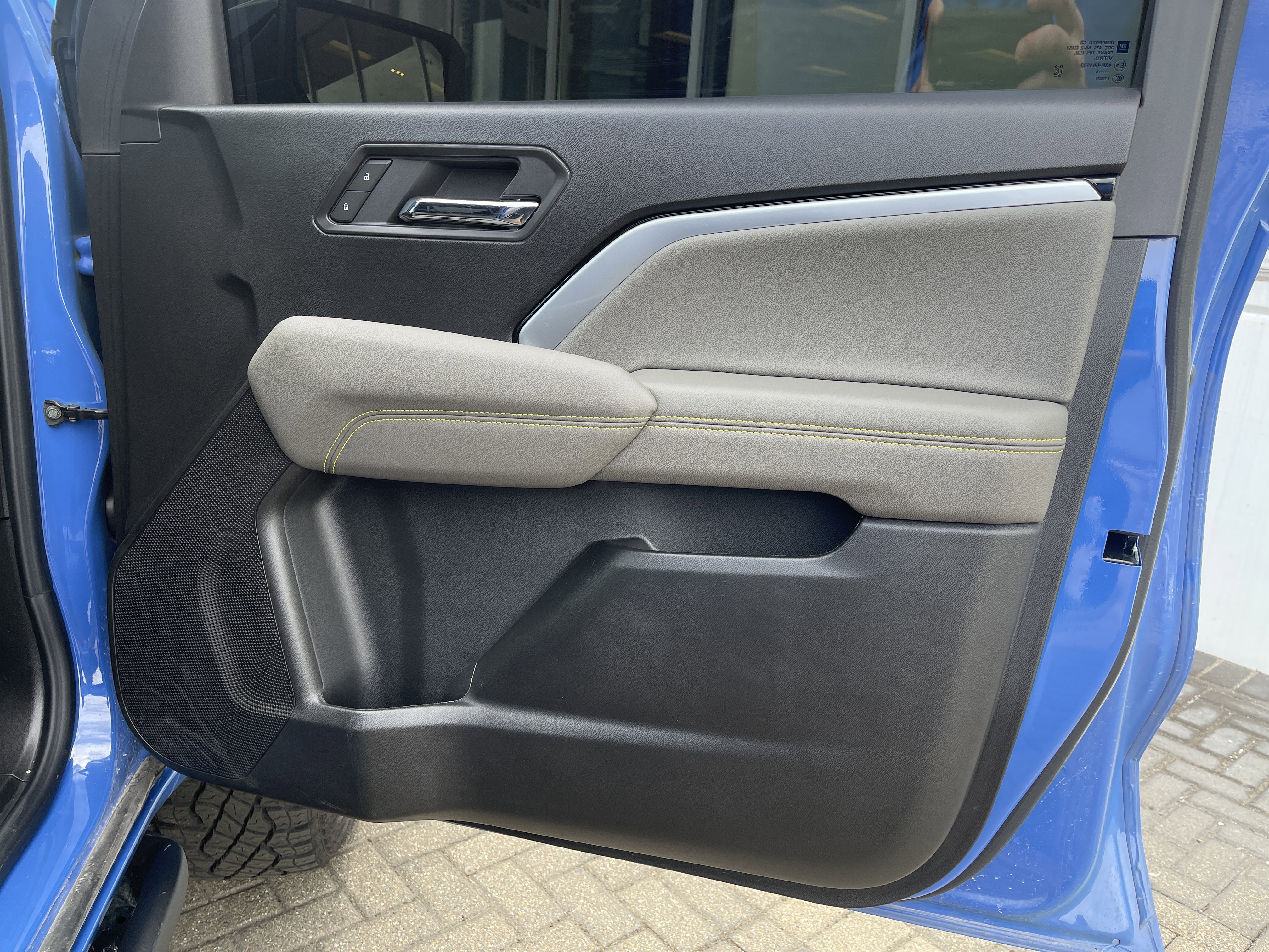 Used 2025 Chevrolet Colorado ZR2 w/ Technology Package image 38