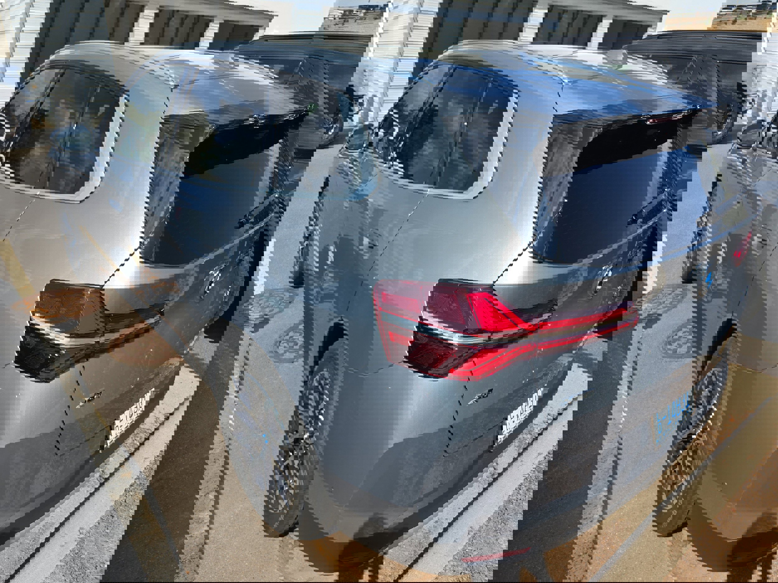 Used 2025 BMW X3 xDrive30i w/ Convenience Package image 3