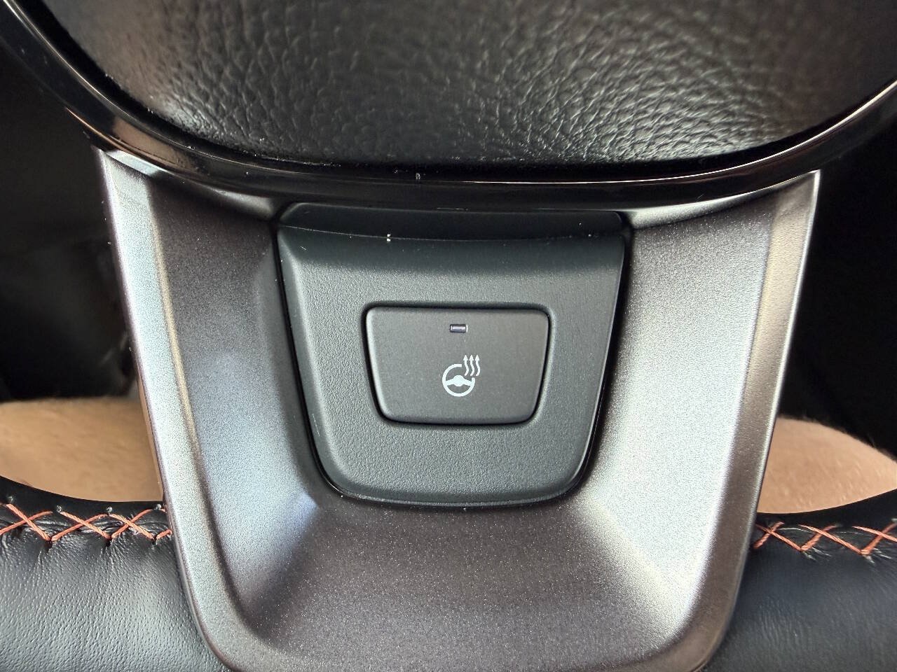 Used 2025 Honda Pilot TrailSport image 39