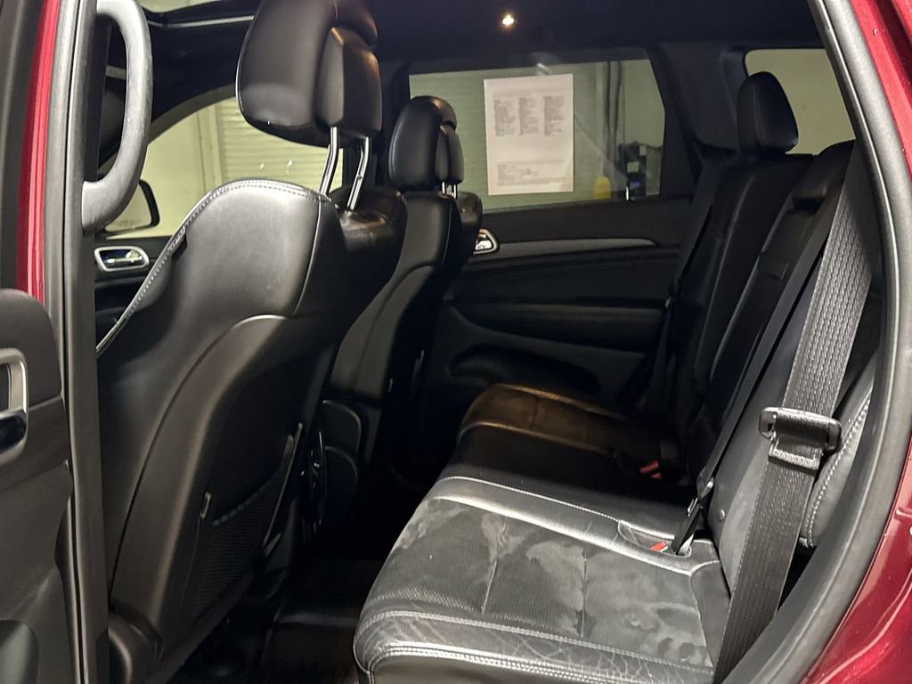 Used 2018 Jeep Grand Cherokee Altitude image 24