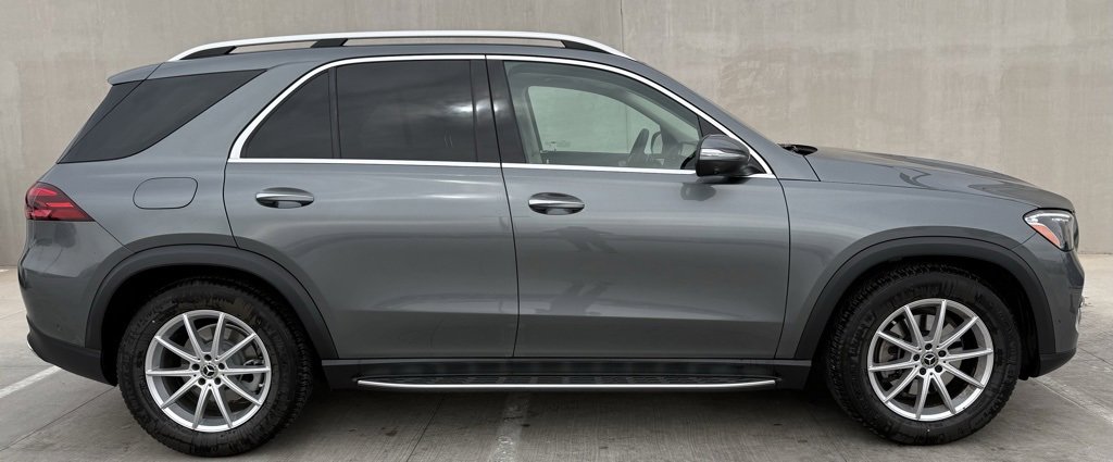 Used 2025 Mercedes-Benz GLE 350 4MATIC image 3
