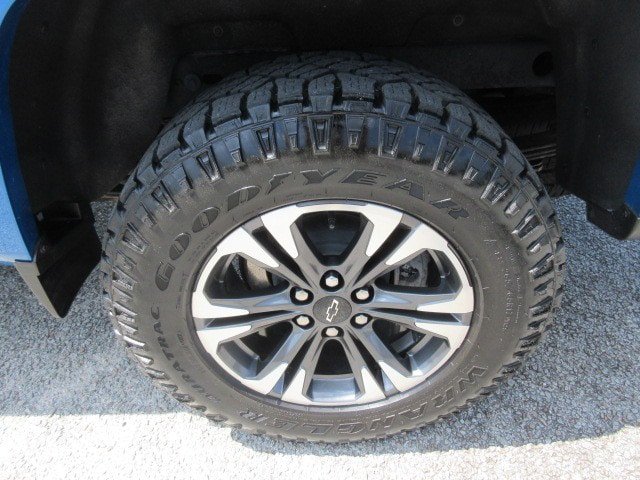 Used 2022 Chevrolet Colorado Z71 AWD/4WD image 11