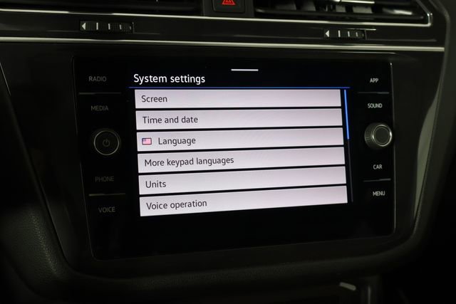 Used 2023 Volkswagen Tiguan SE R-Line AWD/4WD image 33