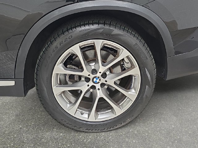 Certified 2024 BMW X5 xDrive40i w/ Parking Assistance Package AWD/4WD image 30