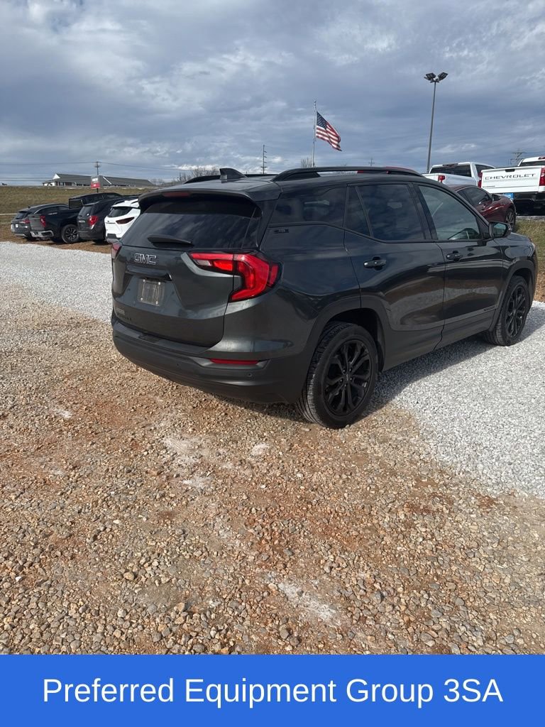 Used 2020 GMC Terrain SLE w/ Driver Convenience Package image 3