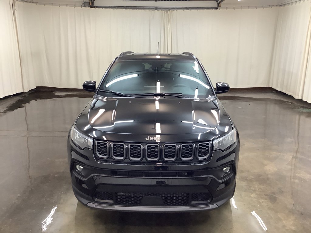 New 2026 Jeep Compass Latitude image 3