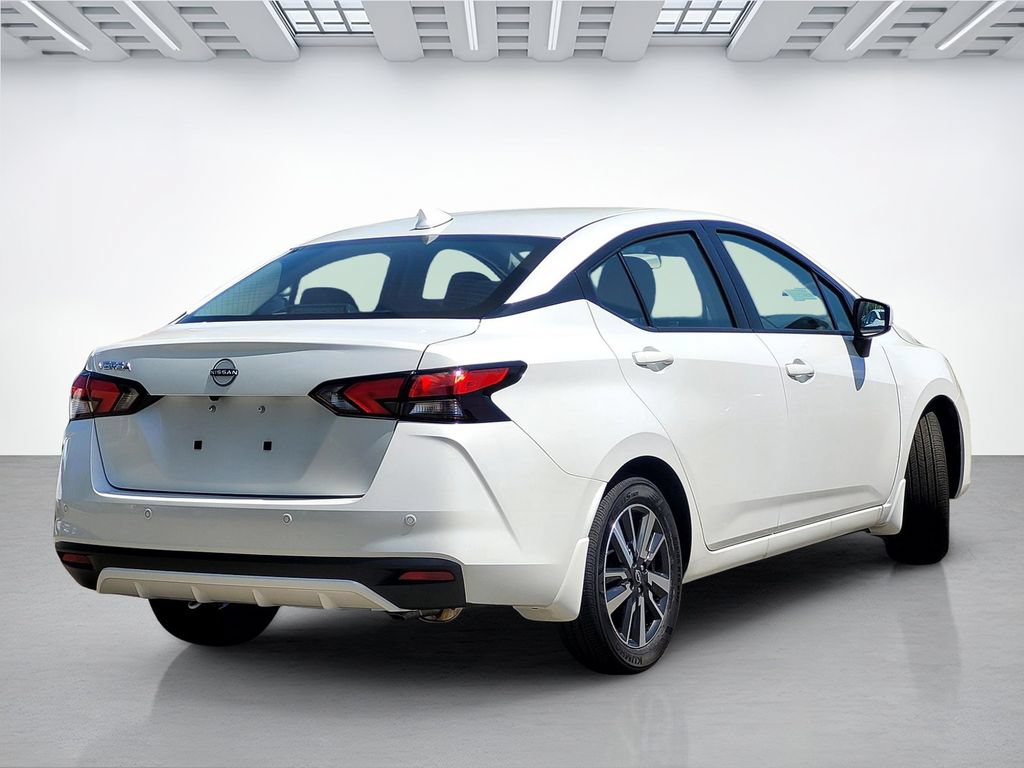 New 2025 Nissan Versa SV w/ Trunk Package FWD image 4