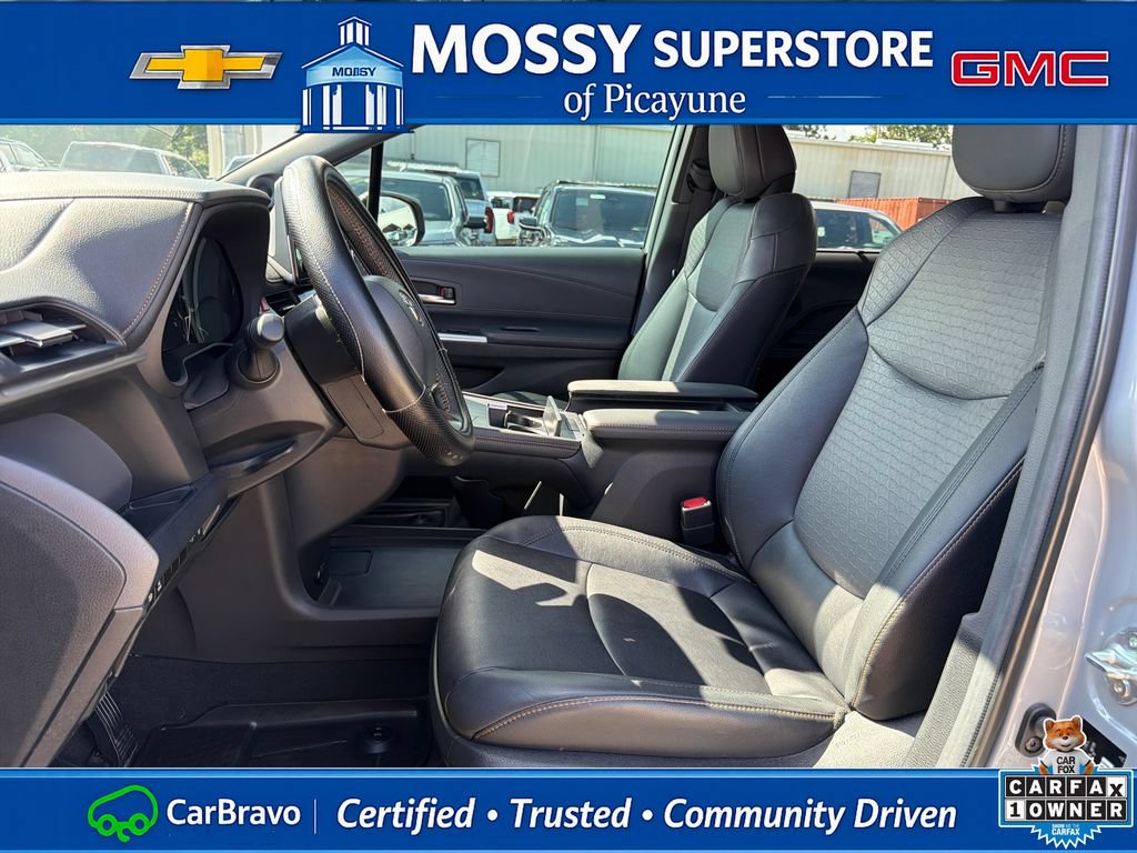 Used 2024 Toyota Sienna XLE Woodland Edition AWD/4WD image 12