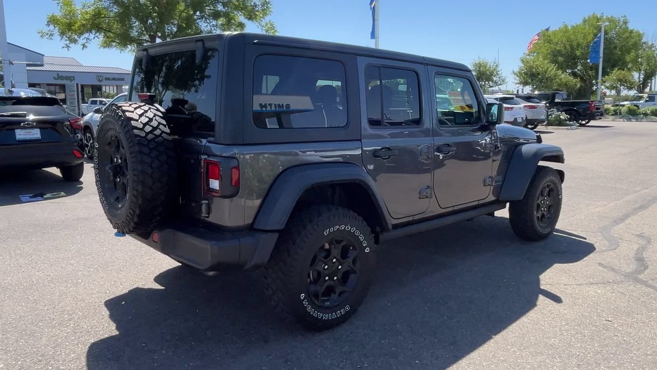 Used 2023 Jeep Wrangler Unlimited w/ Cold Weather Group AWD/4WD image 7