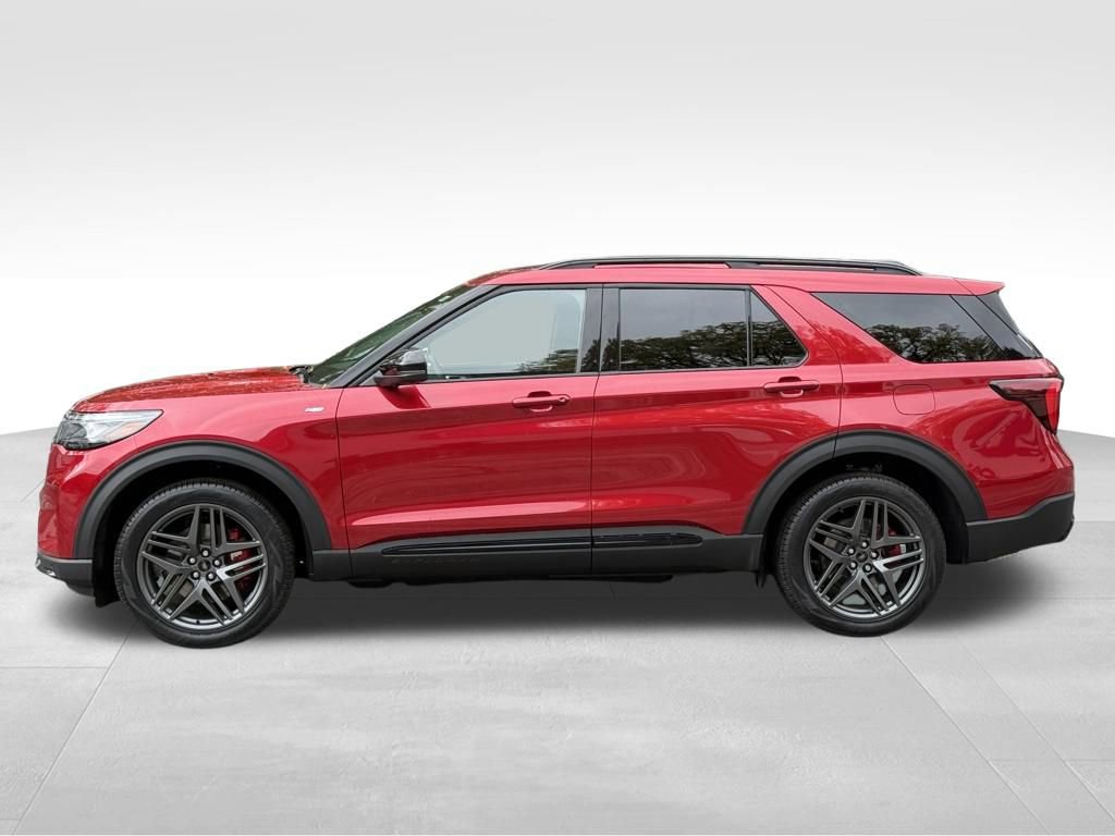 New 2026 Ford Explorer ST-Line image 3