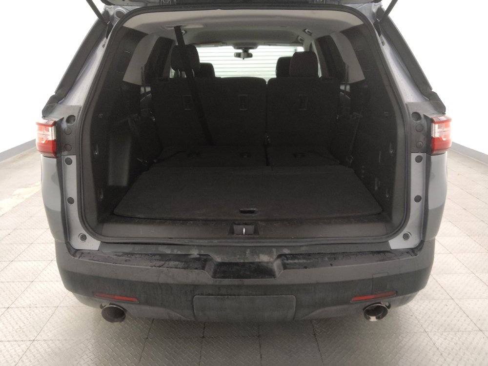 Used 2021 Chevrolet Traverse LS FWD image 29