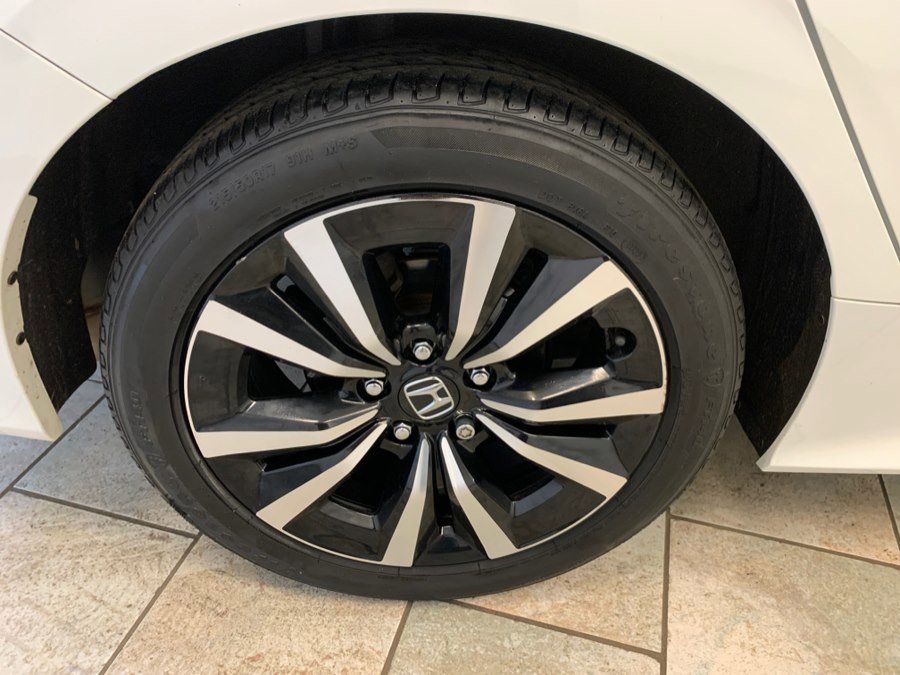 Used 2023 Honda Civic EX image 10