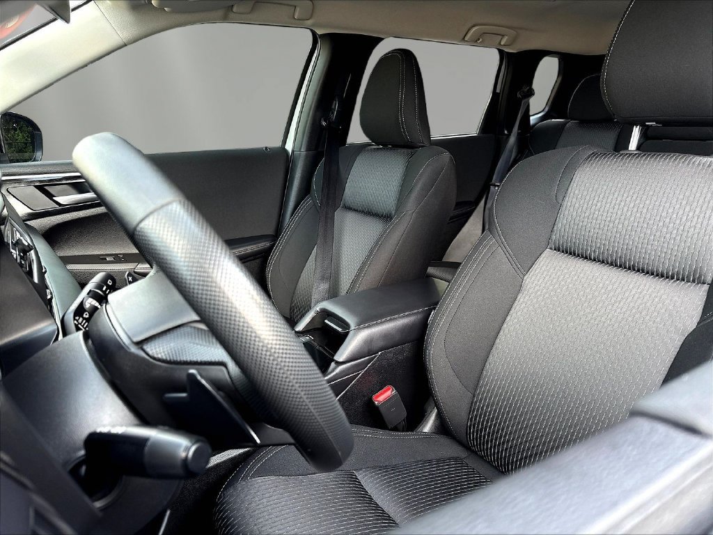 Used 2025 Mitsubishi Outlander ES AWD/4WD image 23