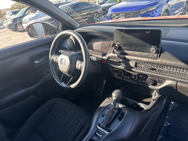 Used 2024 Honda HR-V Sport image 12