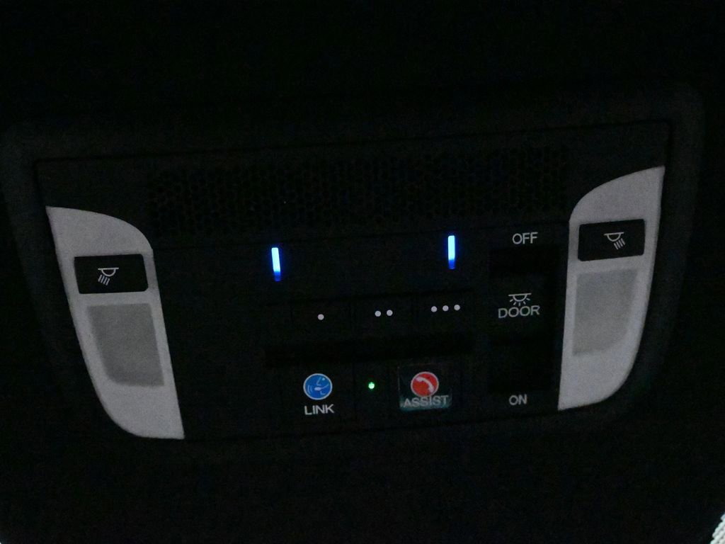 Used 2020 Acura NSX image 33