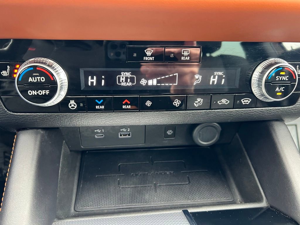 Used 2022 Mitsubishi Outlander SEL image 29