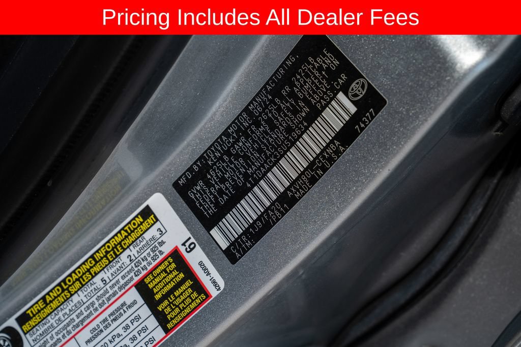 Used 2025 Toyota Camry LE FWD image 19