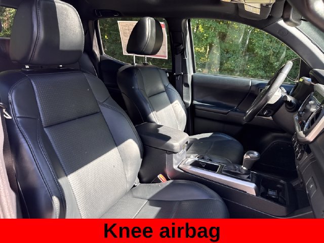 Used 2020 Toyota Tacoma SR5 AWD/4WD image 26