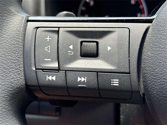 Certified 2023 Nissan Rogue SV image 8