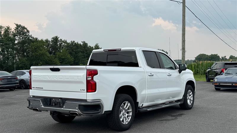 Used 2023 Chevrolet Silverado 1500 LTZ w/ LTZ Convenience Package II AWD/4WD image 9