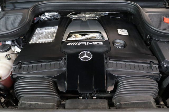 Used 2024 Mercedes-Benz GLS 63 AMG 4MATIC image 33
