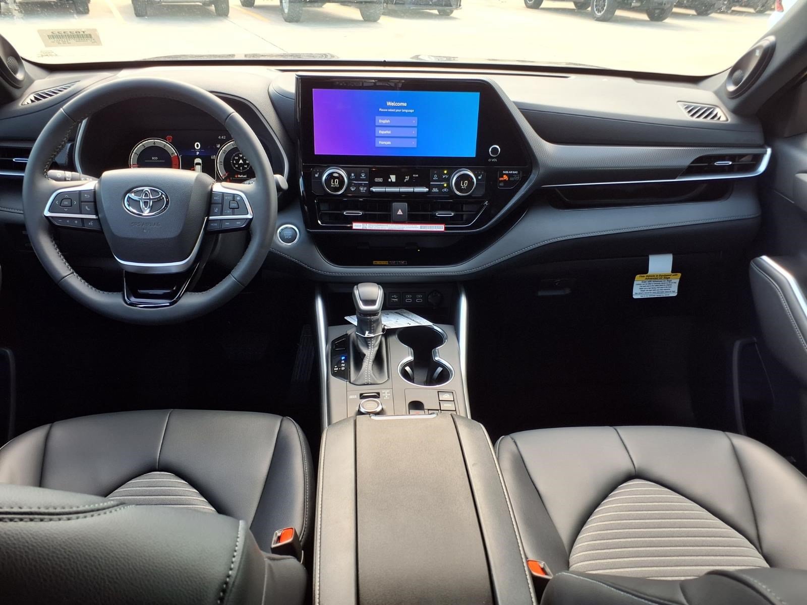 New 2026 Toyota Highlander XSE AWD/4WD image 10