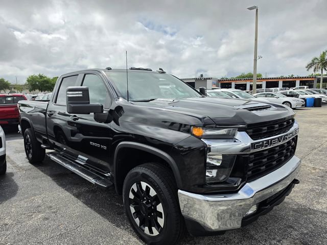 Used 2020 Chevrolet Silverado 2500 LT w/ All Star Edition image 2