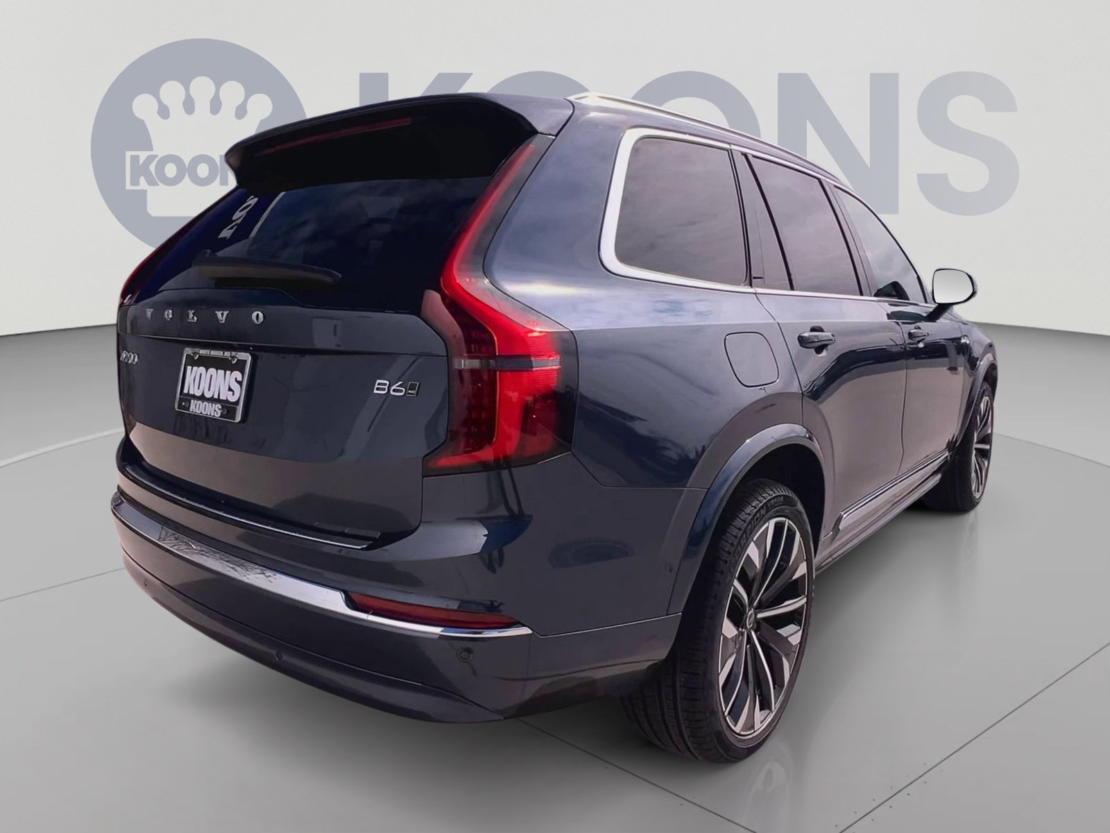 New 2026 Volvo XC90 B6 Plus w/ Protection Package Premier AWD/4WD image 11