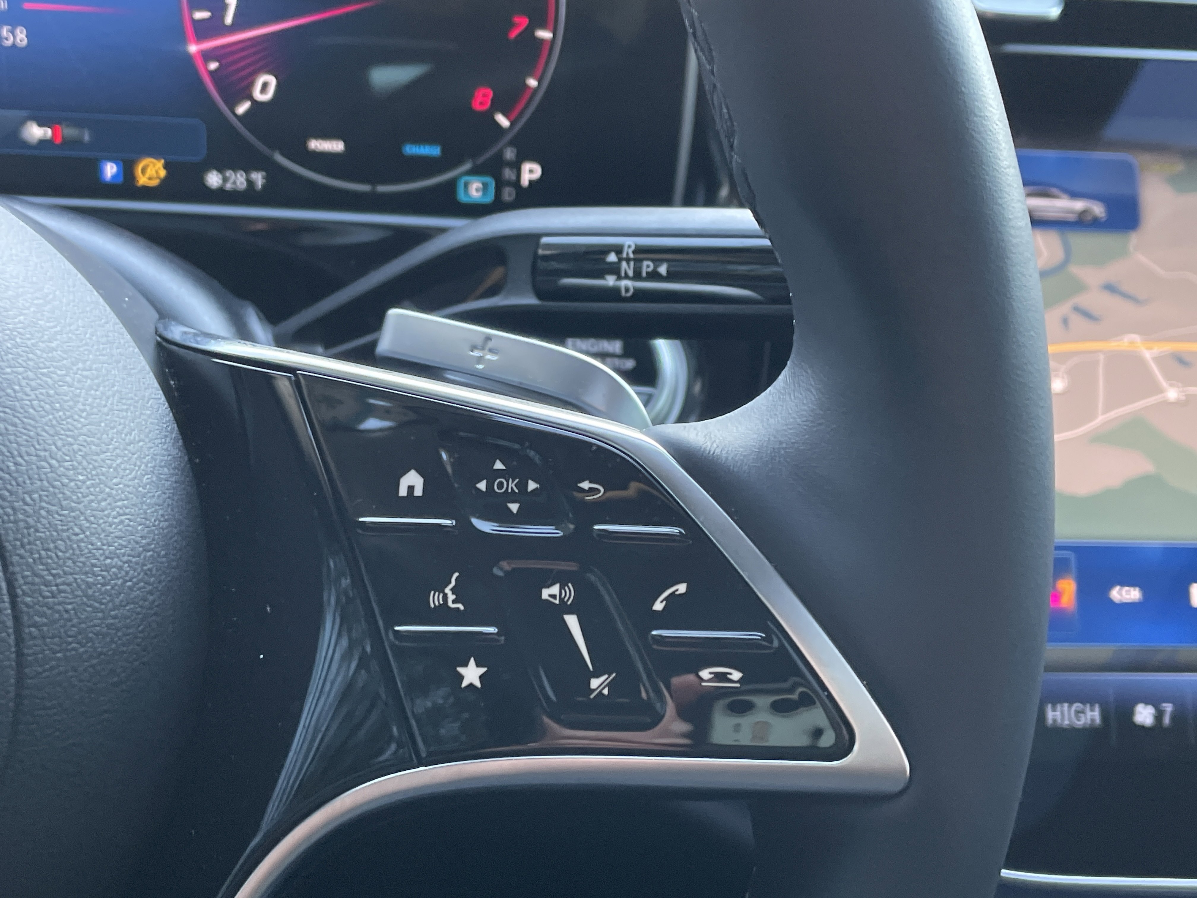 Certified 2025 Mercedes-Benz E 350 4MATIC Sedan image 30